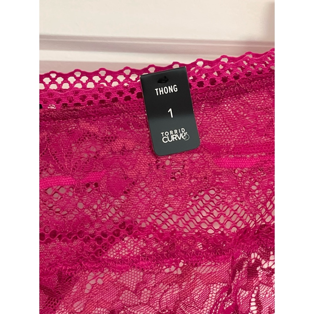 Torrid Elegant Lace Women's Thong Panties - Fuchsia NWT SZ 1X, 2X - Picture 10 of 13